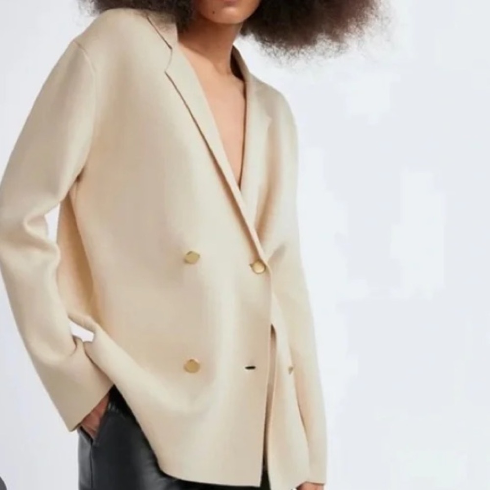 Aritzia Cream Babaton Cover Cardigan